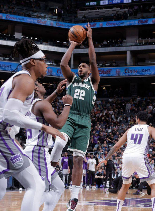 天津队轻取雄鹿,陶汉林点燃赛场 天津队轻取雄鹿,陶汉林点燃赛场