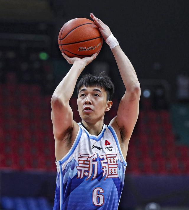 新疆队翻盘天津队,麦科勒姆统治全场 新疆队翻盘天津队,麦科勒姆统治全场