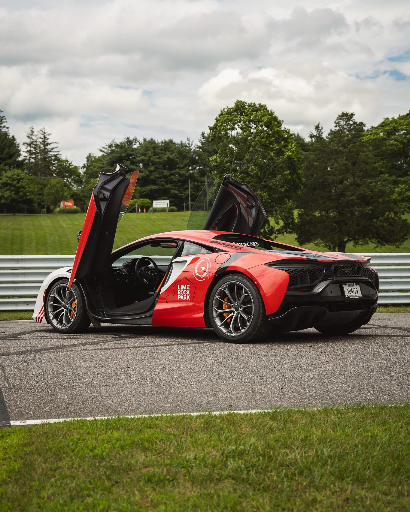 阿斯顿马丁力克雷诺车队,皮亚斯特里统治全场 阿斯顿马丁力克雷诺车队,皮亚斯特里统治全场