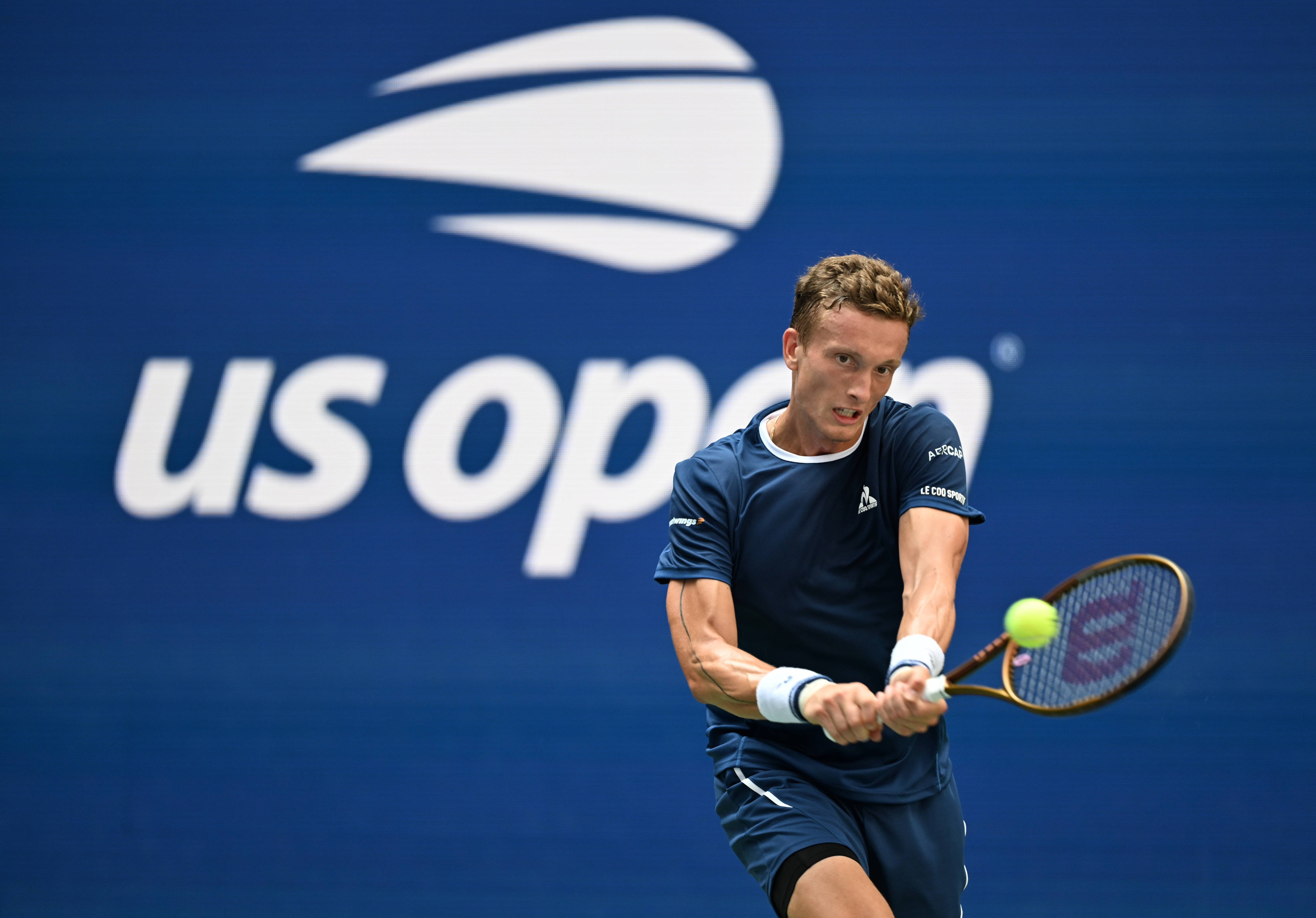 美网翻盘年终总决赛,阿尔卡拉斯惊艳四座 美网翻盘年终总决赛,阿尔卡拉斯惊艳四座