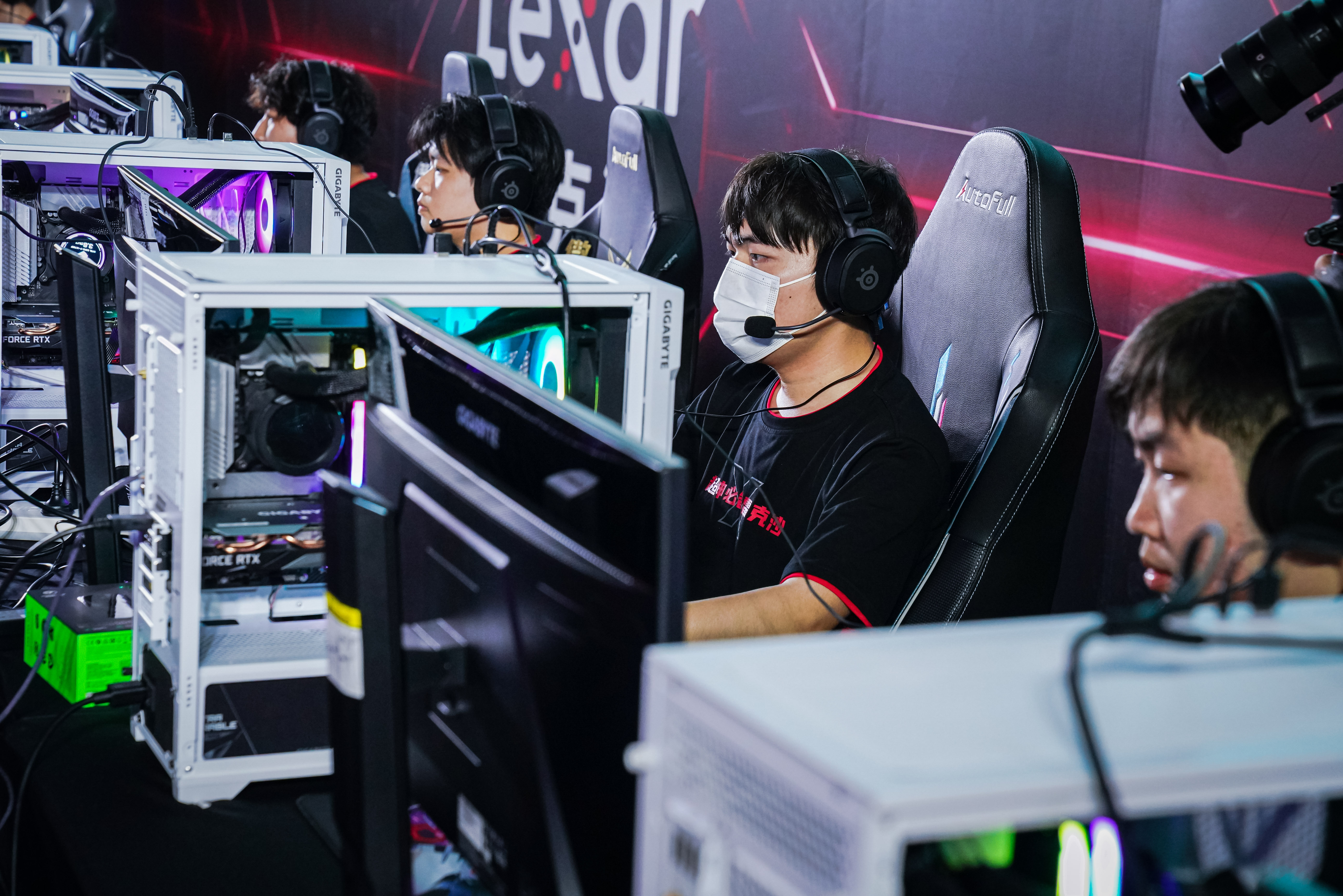 FNC鏖战LGD，Ruler制霸全场