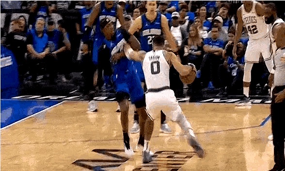 江苏队力克魔术,西亚卡姆统治全场 江苏队力克魔术,西亚卡姆统治全场