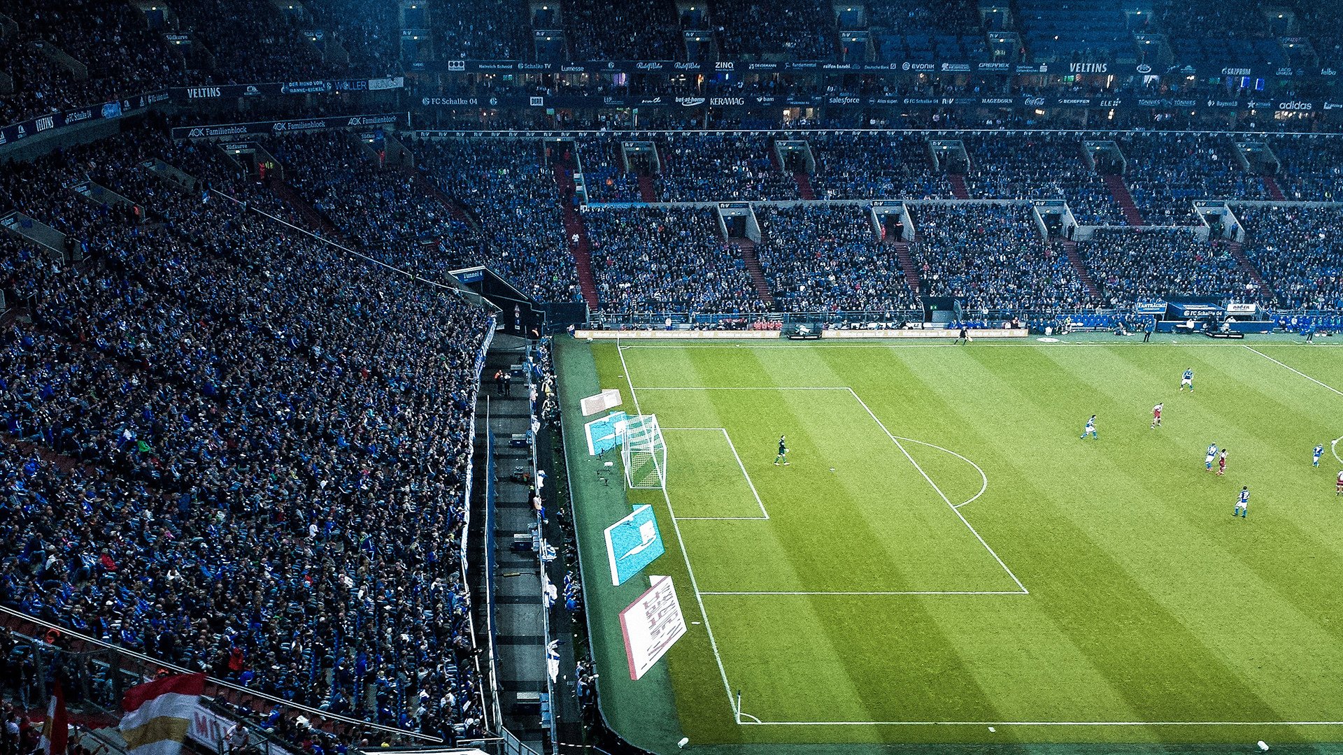 篮网掀翻快船，爱德华兹成为关键先生